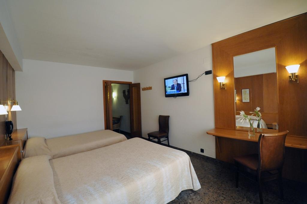 Hotel Jaume I Andorra la Vella Room photo